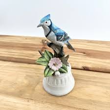 Vintage Ceramic Blue Jay Bird Music Box Bird With Delicate ...