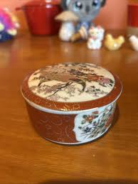 Vintage Satsuma Round Floral Trinket Music Box Japan Music Plays! | eBay