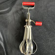 VINTAGE Ekco STAINLESS STEEL & RED BAKELITE EGGBEATER ...