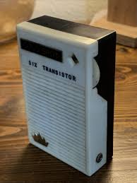 Unique GOLD SPOT 6 Transistor Radio | eBay