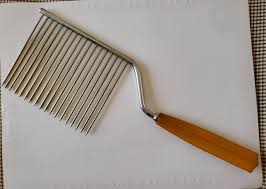 Vntg Bakelite Gold Handle Cake Cutter Slicer Utensil Comb ...