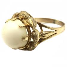 Antique Angel Skin Coral and Gold Ring | Antique Ring | Art ...