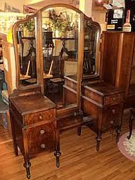 Sold at Auction: ANTIQUE VANITY DRESSER WITH 3-WAY ...