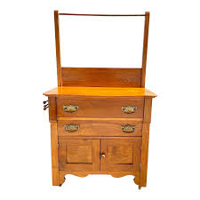 Antique Washstand with Towel Rack and Knapp Joint ...