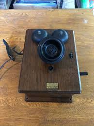 Vintage Leich ELectrical Company Telephone W/ Box and ...