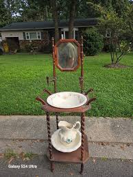 Antique wash stand. Must be picked up today 8/7/24. | Facebook