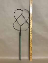 ANTIQUE PRIMITIVE 28”RUGBEATER MARKED “THE BATWING “ .FROM JOHNSON NOVELTY CO. | eBay