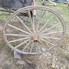 Sold at Auction: Late 1800s Henney Buggy Co. Covered Carriage