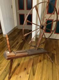 Lot - Large Antique Spinning Wheel