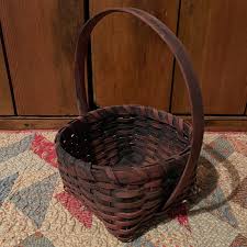 BURGUNDY BERRY BASKET | THE 13TH COLONY