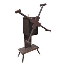 Antique Primitive Farmhouse Wood Yarn Winder | Chairish