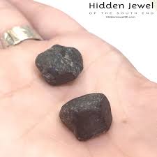 Sapphire , blue Raw gemstones