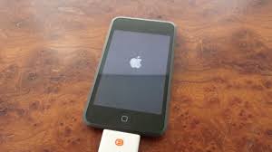 Apple iPod Touch a1213 8gb 1st Generation with cord Needs ...