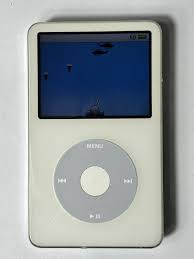 Apple iPod Video Classic 5.5 Gen White 30GB MA444LL - A1136 ...