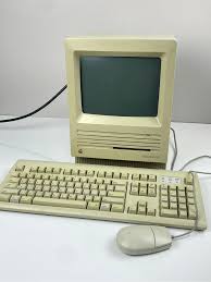 Vintage 1988 Apple Macintosh SE M5011 Computer W/Keyboard ...