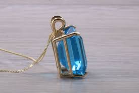 15ct Large Blue Topaz set Yellow Gold Solitaire Necklace ...