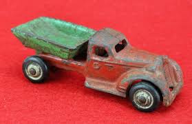 Antique Cast Iron Dump Truck 1 ½” x 1 ½” x 4” (BI#MK/191114 ...