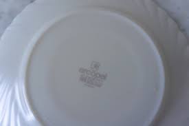 Luncheon Plate Victoria by ARCOPAL, Made in France – Fab Little Dish