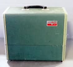 Argus Model 300 Slide Projector With Carrying Case - Mayo ...