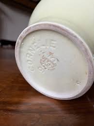 Vintage Retro Heavy Beautiful Ceramic Vase, Cream & Milky ...