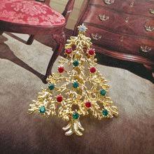 Hypselodoris festiva nudibranch embroidery badge - Shop fingerstitch Badges & Pins - Pinkoi