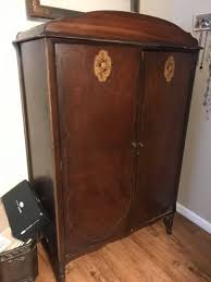 What to do with the inlay when painting furniture?