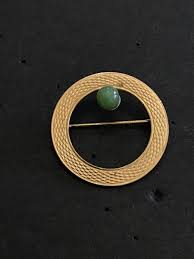 Gold Tone Brooch Green Stone | EstateSales.org