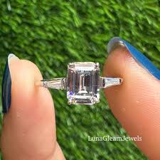 14K White Gold 1.5 Ct Emerald Cut Lab Diamond Engagement ...