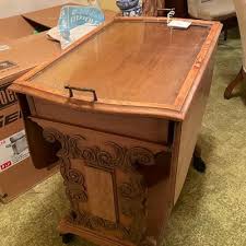Antique tea cart | EstateSales.org