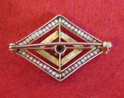 Beautiful 1950 Pearl 10 Karat Yellow Gold Diamond Shaped Enamel Brooch Pin - Etsy