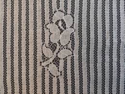 42" Wide Edwardian Style White Floral Stripe Scalloped ...