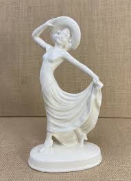 Vintage Art Decor / Nouveau Porcelain Woman Figurine White ...