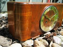 Art Deco HAU Mantel Clock at 1stDibs | art deco mantel clocks, hau clock, art deco mantel