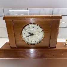VINTAGE LANSHIRE TROPHY CLOCK WOOD GOLF THEME~ELECTRIC~WORKS