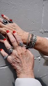 Discover l'Art Deco Exclusif avec LannahDunn chez LamnahDunn