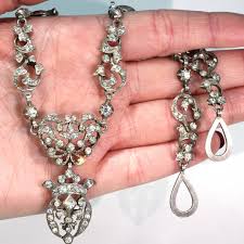 Silver French Fleur-de-lis Antique Paste Necklace