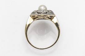 Gold and platinum ring with diamonds and a cultured pearl, circa 1920 For Sale at 1stDibs