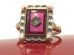 Ruby Diamond Gold Ring • Gorgeous Vintage Jewelry