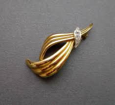 Vintage Brooch White Crystals. Golden Colors Metal Brooch ...