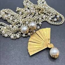 Vintage | Jewelry | Vintage Folding Fan Faux Pearl Necklace | Poshmark