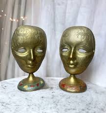 Elegant Vintage Boho Solid Brass Pair of Masks/masquerades on Pedestal Stands With Ornate 3D Etched Butterflies and Line Details, 9”H 4.5”W - Etsy
