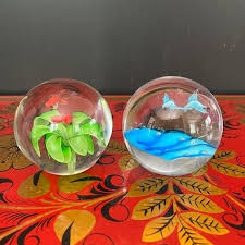 Set of 2 Vintage Glass Paperweights – Tropical Fish & Flying ...