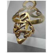 French Art Nouveau 18K Gold Mistletoe Ring. For Sale at Ruby ...