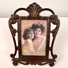 Vintage Ornate Metal Frame Easel Style 3.5" x 5" Opening Made in Taiwan 7.5 Tall | eBay