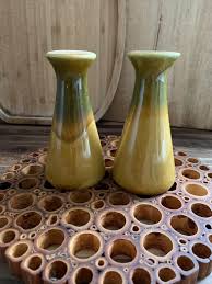 Vintage Ceramic Montreal Expo 1967 Salt and Pepper Shakers / Yellow Green Pottery Kitchen Decor / Worlds Fair Souvenir - Etsy