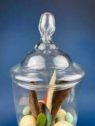 Large Lidded Apothecary with Eggs and Feathers. Alternative ...