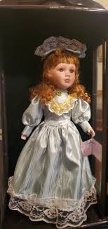 Vintage ASHLEY BELLE Genuine Porcelain Doll & Glass Case & Stand "Susan Green" | eBay