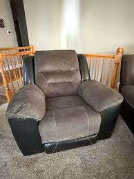Ashley Furniture Rocker Recliner