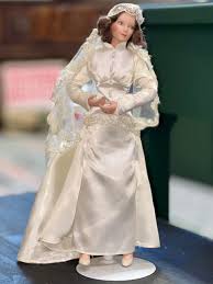 Vintage Porcelain Bride Dolls – Terra Americana