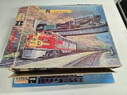 Atlas N Model Railroad Starter Sets & Packs for sale - eBay